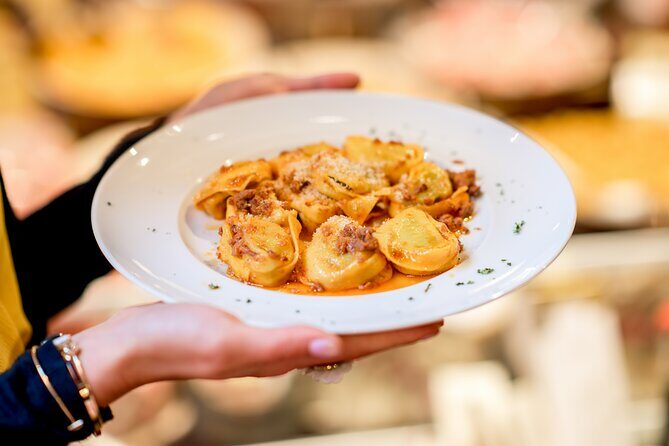 Authentic Bologna Home Cooking Class: Tagliatelle & Tortellini - Where it happens in Bologna: the meeting point and real-world access