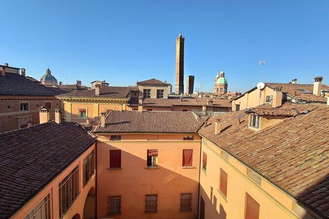 Best of Bologna in one day : Food, architecture, art and history - Santa Maria della Vita: Baroque emotion plus Nicolò dell’Arca’s terracotta