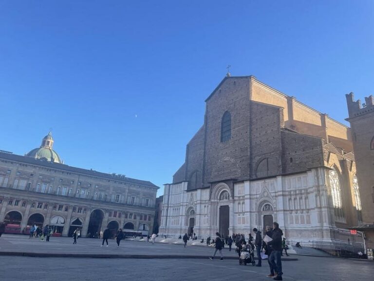 Bologna: Historical Highlights Walking Tour with Local Guide - Santo Stefano: seven churches, one peaceful maze