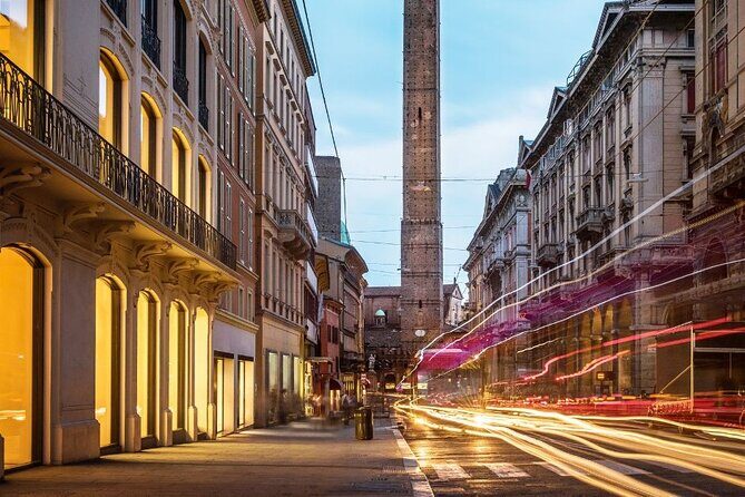 Bologna : Private Custom Walking Tour With A Guide (Private Tour) - Art history option: from medieval looks to Renaissance and Baroque shifts