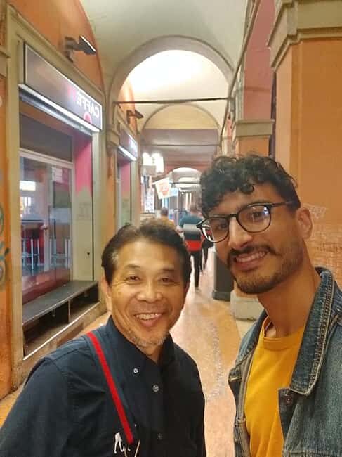 Bologna: Private Tour with a Local Guide - Meet-up and first steps: getting oriented near your lodging