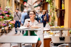 Bologna: Taste Local Specialties on a Guided Walking Tour - Piazza del Nettuno: Your Orientation Point Before You Taste
