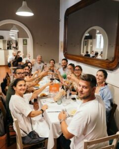 Bologna: Walking Food Tour with a Local Guide - Meeting at Fontana del Nettuno and getting your bearings fast