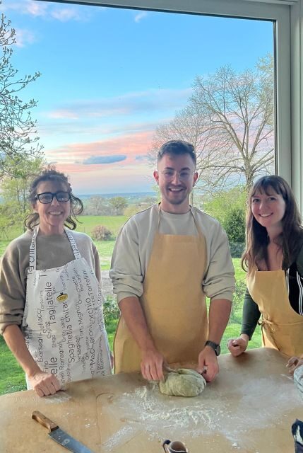 Felsina Culinaria - The Bolognese Cooking Class - Pasta dough: kneading is the difference between tough and tender