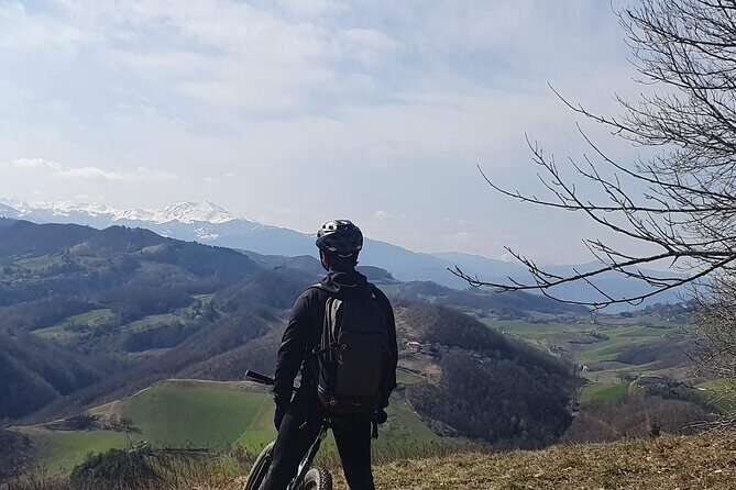Guided E-bike Tour in Bologna with aperitif - Your uphill advantage: how the San Luca portion feels