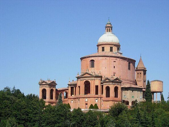 Porticoes of Bologna and Basilica San Luca Guided tour - Key highlights worth clocking