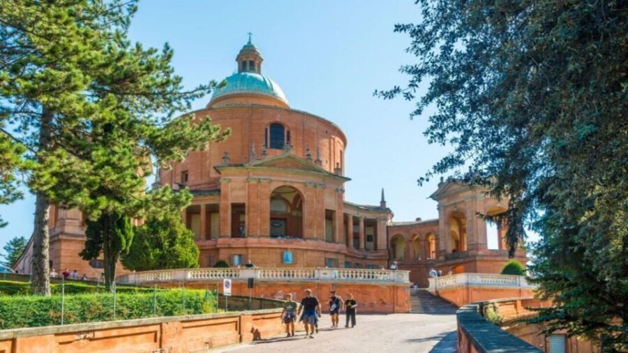 Vespa Tour in the Hills of Bologna - Your Helmeted, Credit-Card-Required Reality Check
